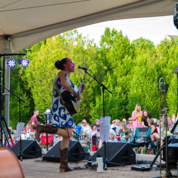 Scenes from Julia Pratt&#8217;s Eagleview Town Center concert