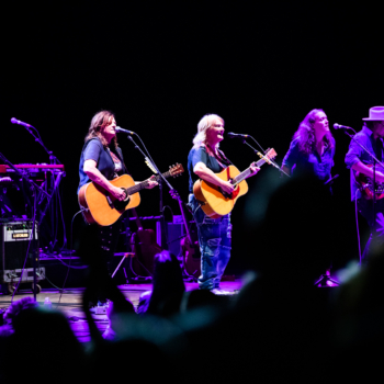 Indigo Girls and Melissa Etheridge brought a nostalgia-filled summer tour to The Mann Center