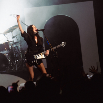 St. Vincent&#8217;s profound spectacle energizes The Met