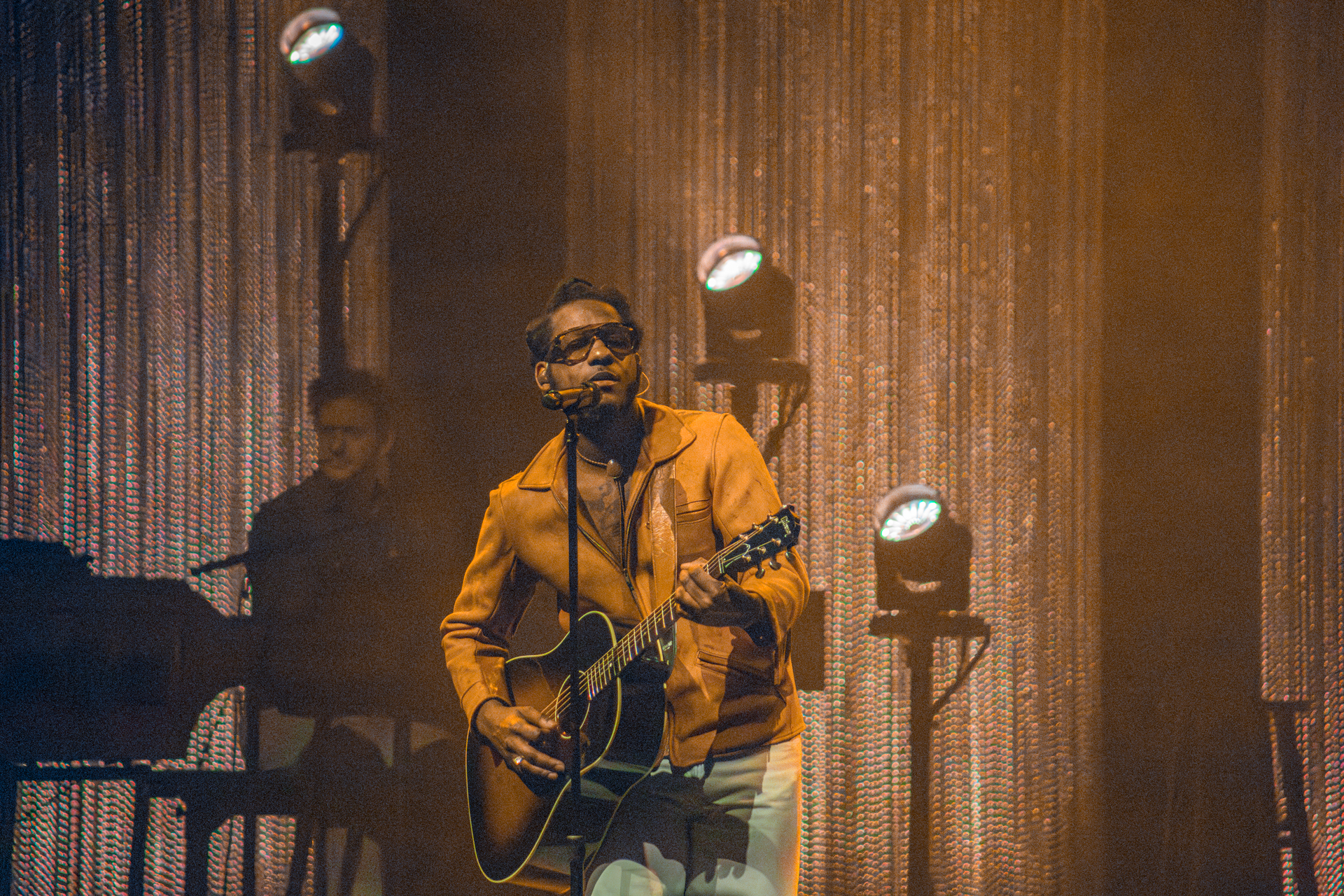 011LeonBridges.jpg