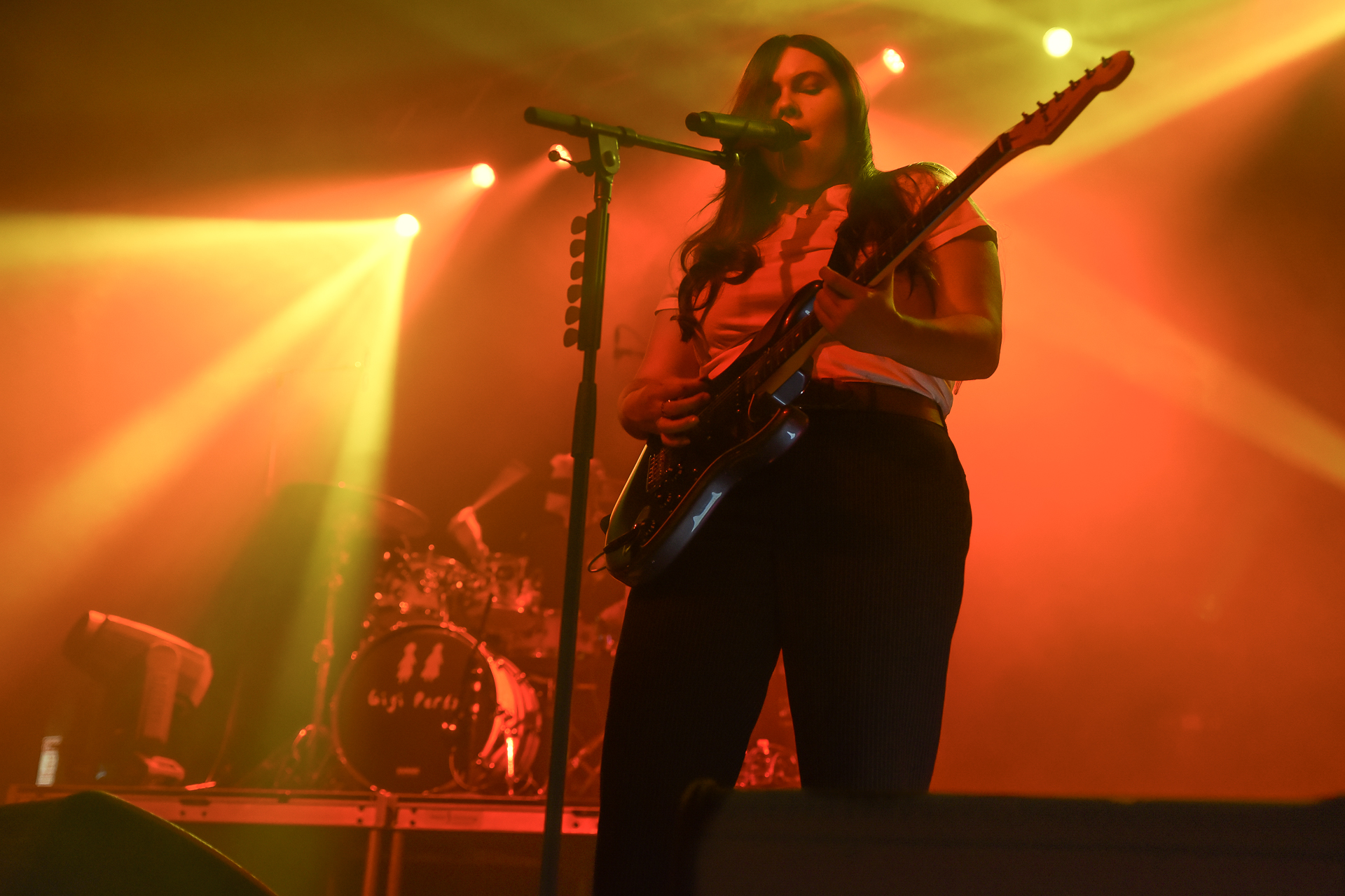 Gigi Perez creates a comfort zone at the TLA - WXPN | Vinyl At Heart