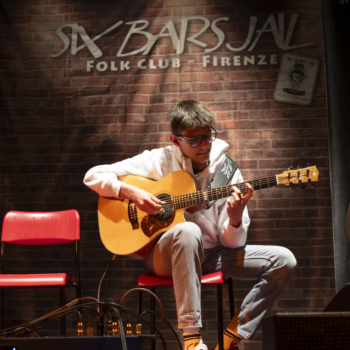 Sense of Place: Finger-style guitar is king at this Tuscan music venue