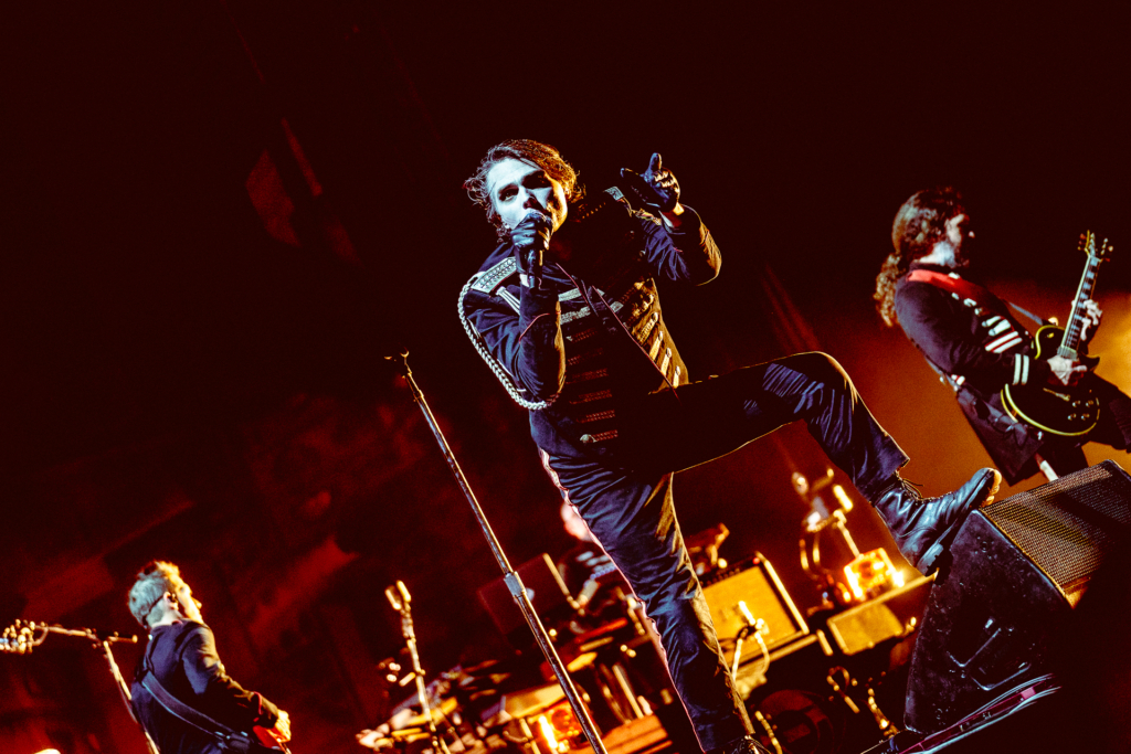 My Chemical Romance's world-building theatrics rock Citizens Bank