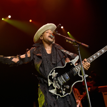 Philadelphia pays tribute to D’Angelo