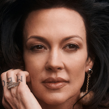 At first, Amanda Shires wasn’t sure she wanted to write about her divorce