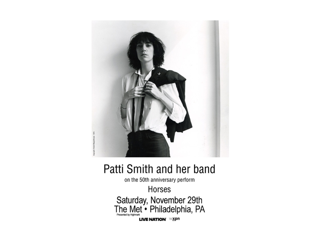 【CROSS SECTION】Patti Smith　　★★大幅に値下げしました Patti Smith Photo Book. Beautiful photos of Patti Smith by