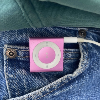 Can iPods change the music industry again?