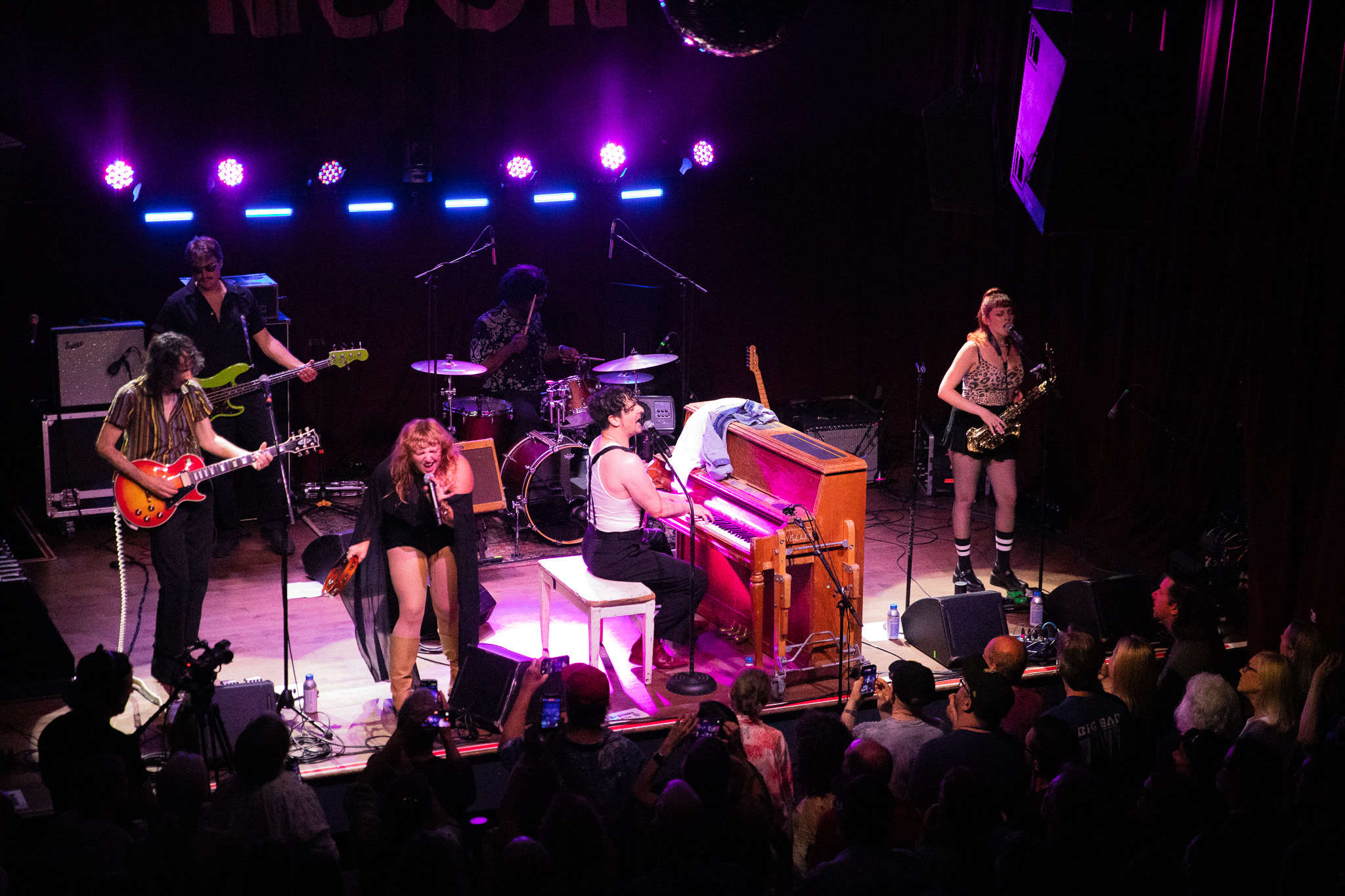 Low Cut Connie's Free At Noon barnburner - WXPN